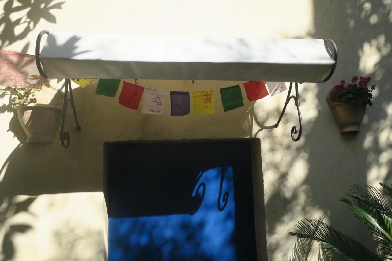 Tombe La Nefle Bed & Breakfast Avignon Exterior photo