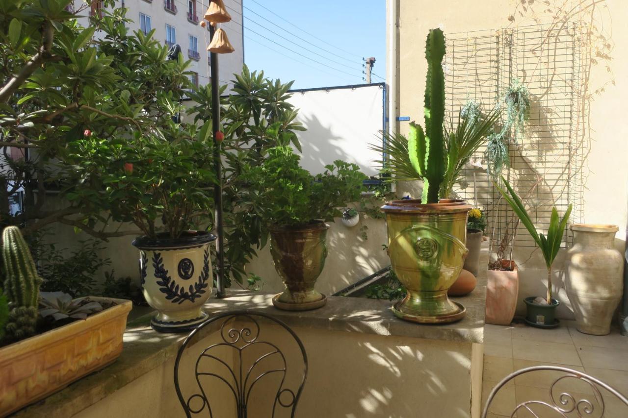 Tombe La Nefle Bed & Breakfast Avignon Exterior photo