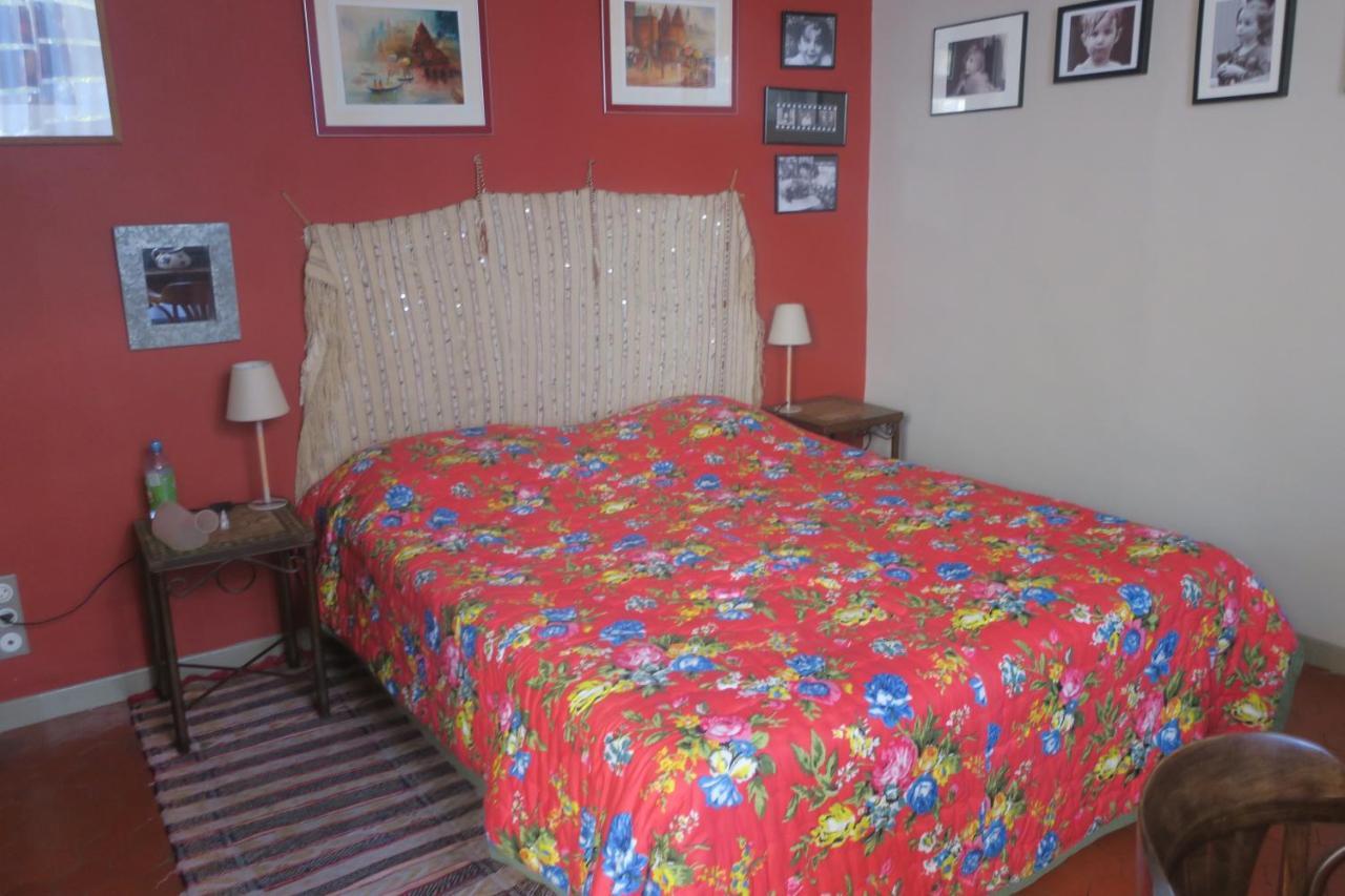 Tombe La Nefle Bed & Breakfast Avignon Exterior photo