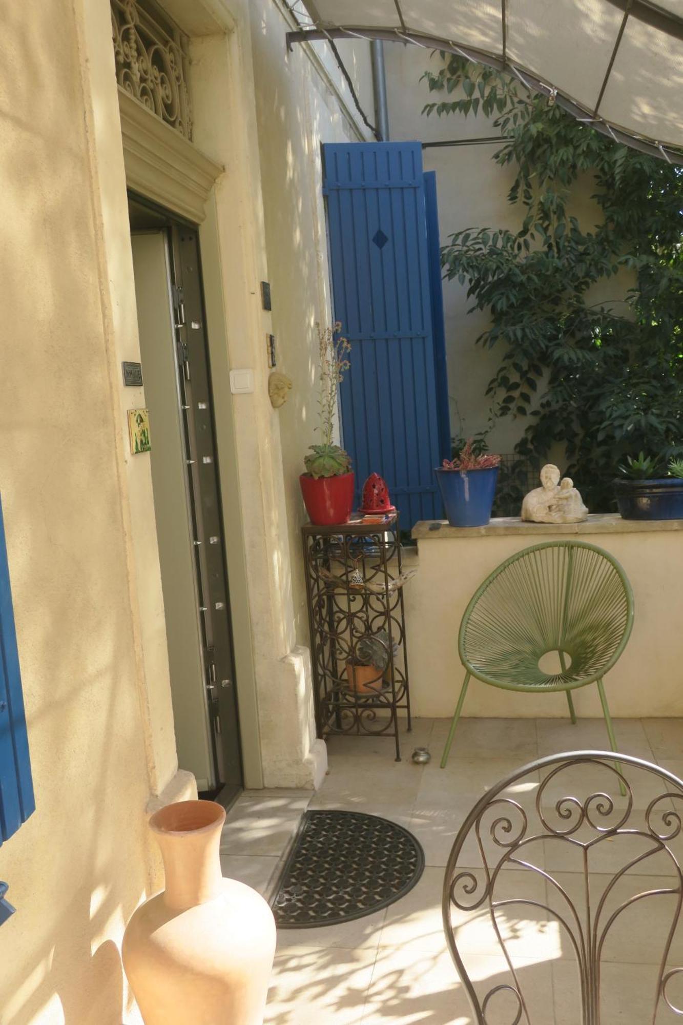 Tombe La Nefle Bed & Breakfast Avignon Exterior photo