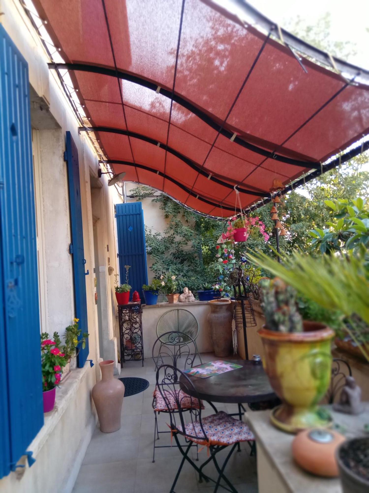 Tombe La Nefle Bed & Breakfast Avignon Exterior photo